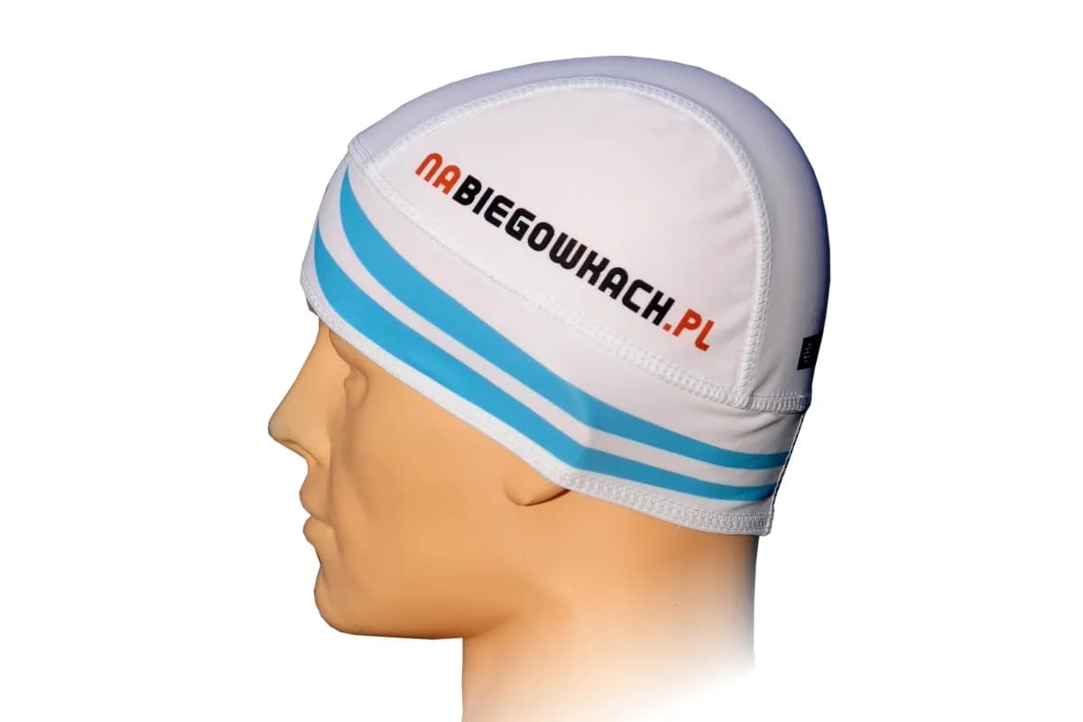 Najlepsze czapki na narty biegowe – ciepło i komfort w każdych warunkach Najlepsze czapki na narty biegowe – ciepło i komfort w każdych warunkach