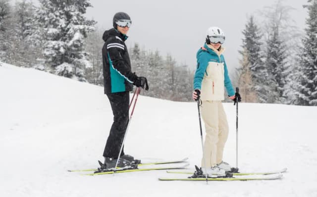 Najlepsze kurtki zimowe na narty: jak wybrać idealny model? Najlepsze kurtki zimowe na narty: jak wybrać idealny model?