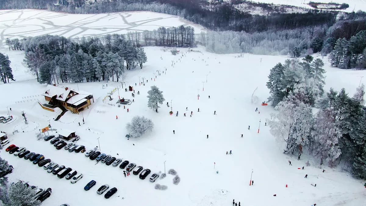 Stok ośrodek narciarski: idealne miejsce na zimowe przygody dla rodzin Stok ośrodek narciarski: idealne miejsce na zimowe przygody dla rodzin