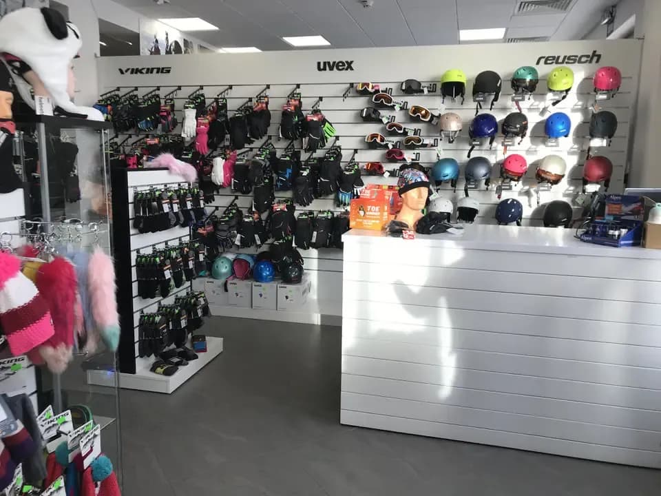 Wypożyczalnia sprzętu narciarskiego Zieleniec – najlepsze oferty i porady Wypożyczalnia sprzętu narciarskiego Zieleniec – najlepsze oferty i porady