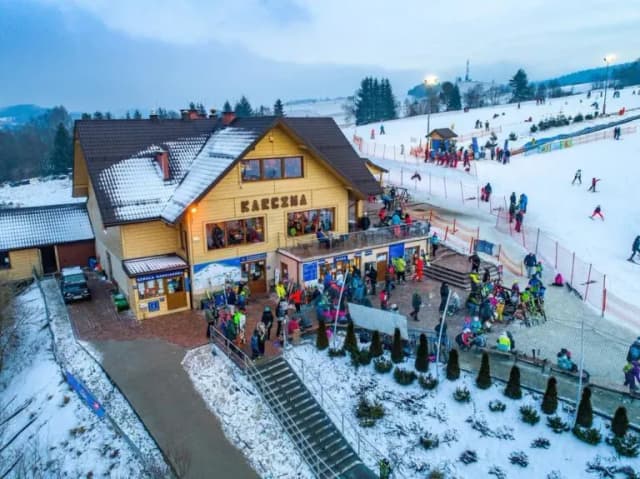 Jaką nazwę nosi centrum narciarskie na Mazurach? Odkryj Kurza Góra Jaką nazwę nosi centrum narciarskie na Mazurach? Odkryj Kurza Góra