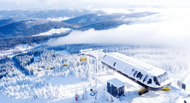 Gdzie można jeździć na snowboardzie w Polsce? Najlepsze stoki czekają Gdzie można jeździć na snowboardzie w Polsce? Najlepsze stoki czekają