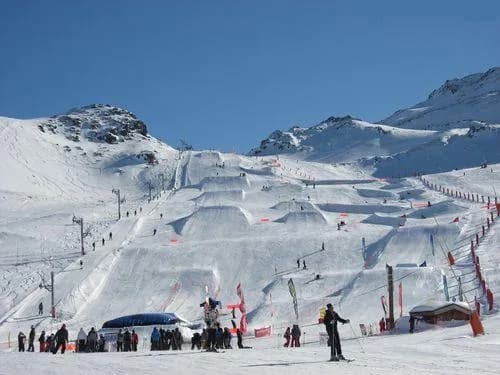 Przeszkody snowpark: poznaj rodzaje i funkcje, które musisz znać Przeszkody snowpark: poznaj rodzaje i funkcje, które musisz znać